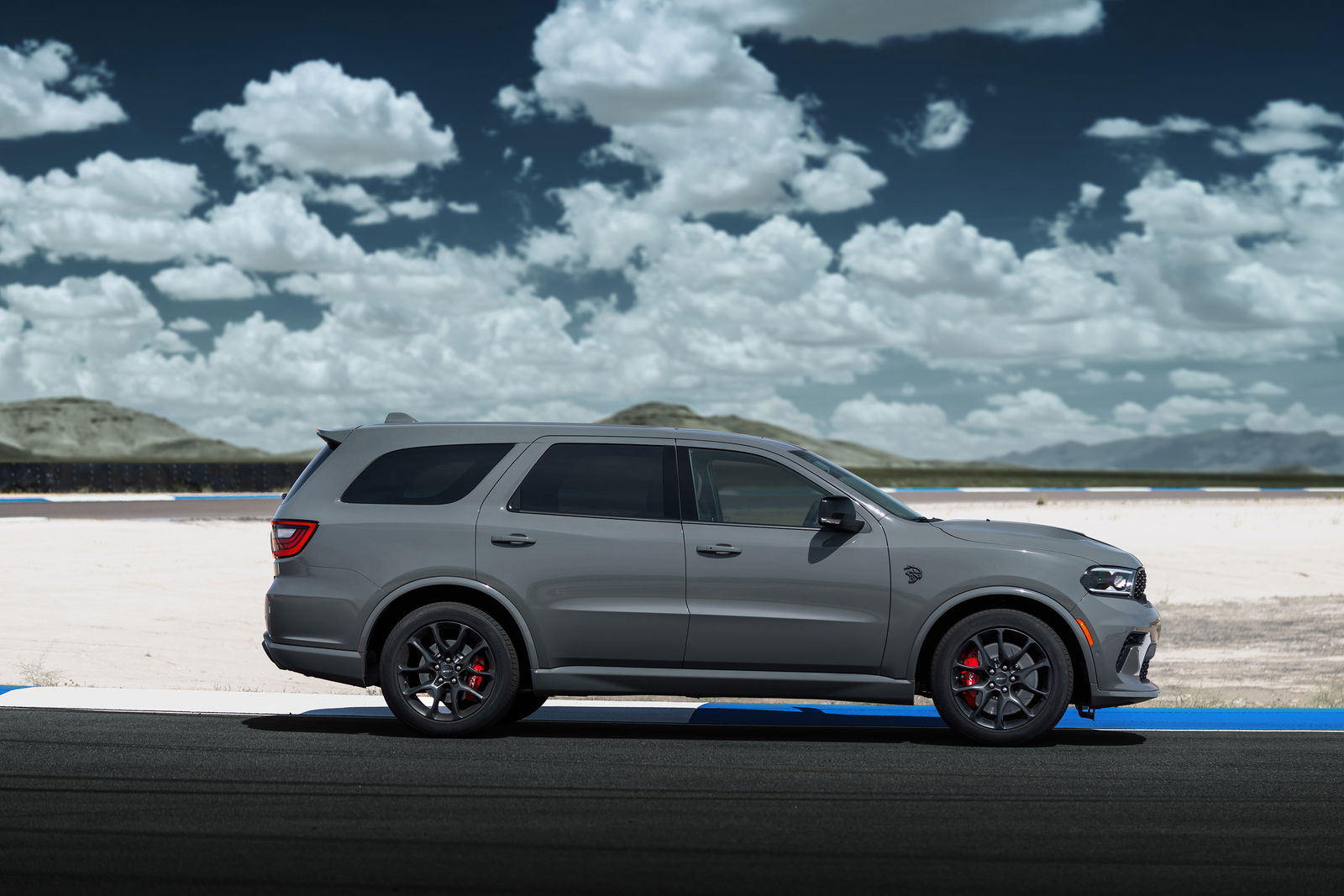 The 703bhp Dodge Durango SRT Hellcat Will Do 0-60mph In 3.5 Seconds