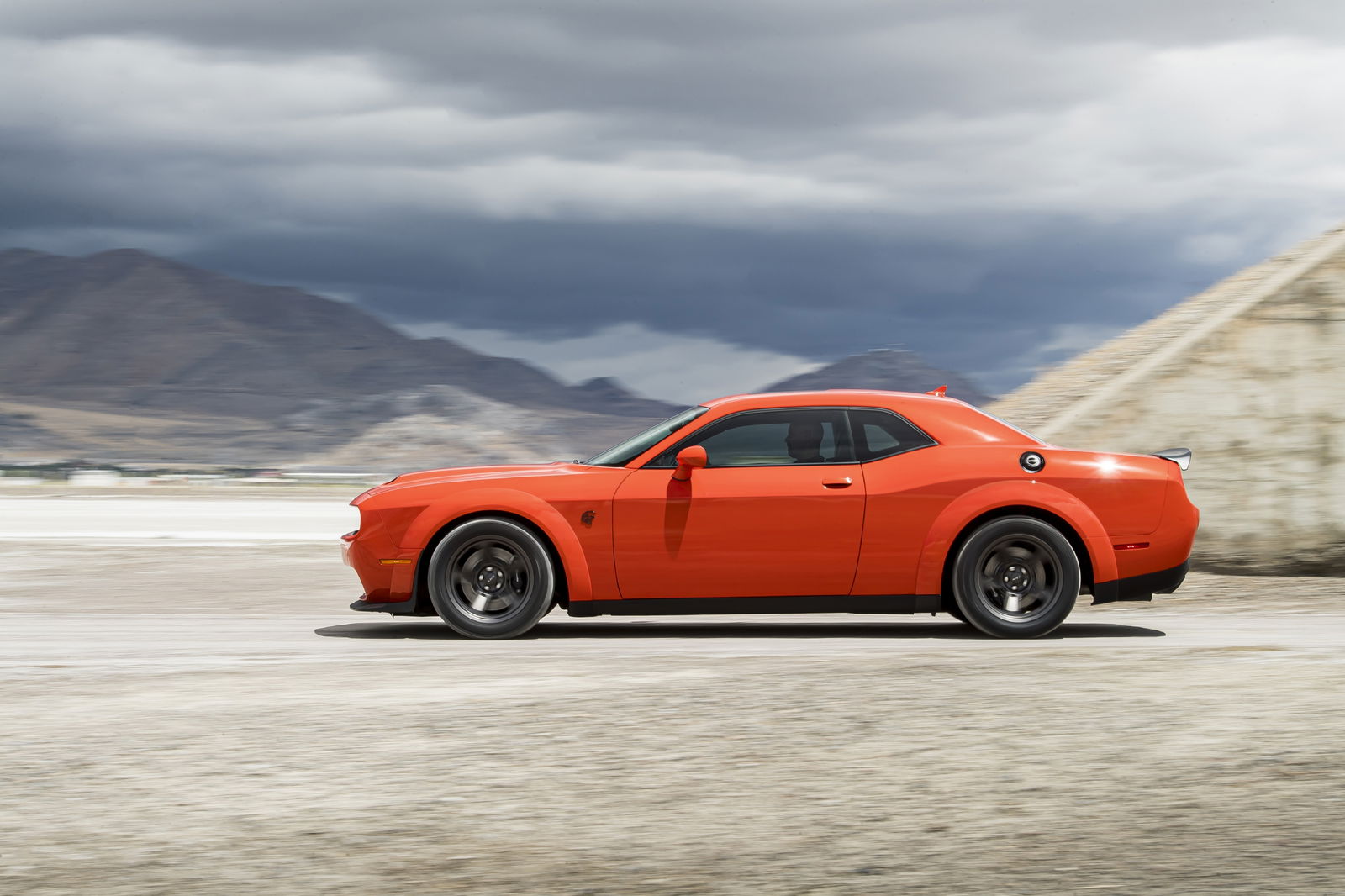 Charger Hellcat Redeye And 800bhp Dodge Challenger Super Stock Revealed
