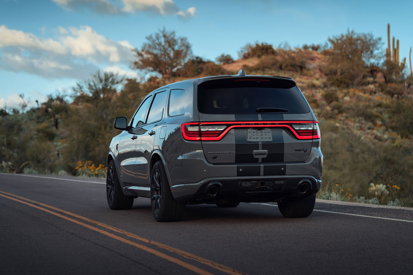 The 703bhp Dodge Durango SRT Hellcat Will Do 0-60mph In 3.5 Seconds