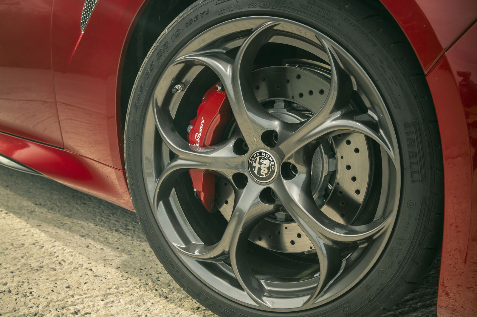Alfa Romeo Giulia Quadrifoglio Review: Like The Old One, With The Rubbish Bits Fixed
