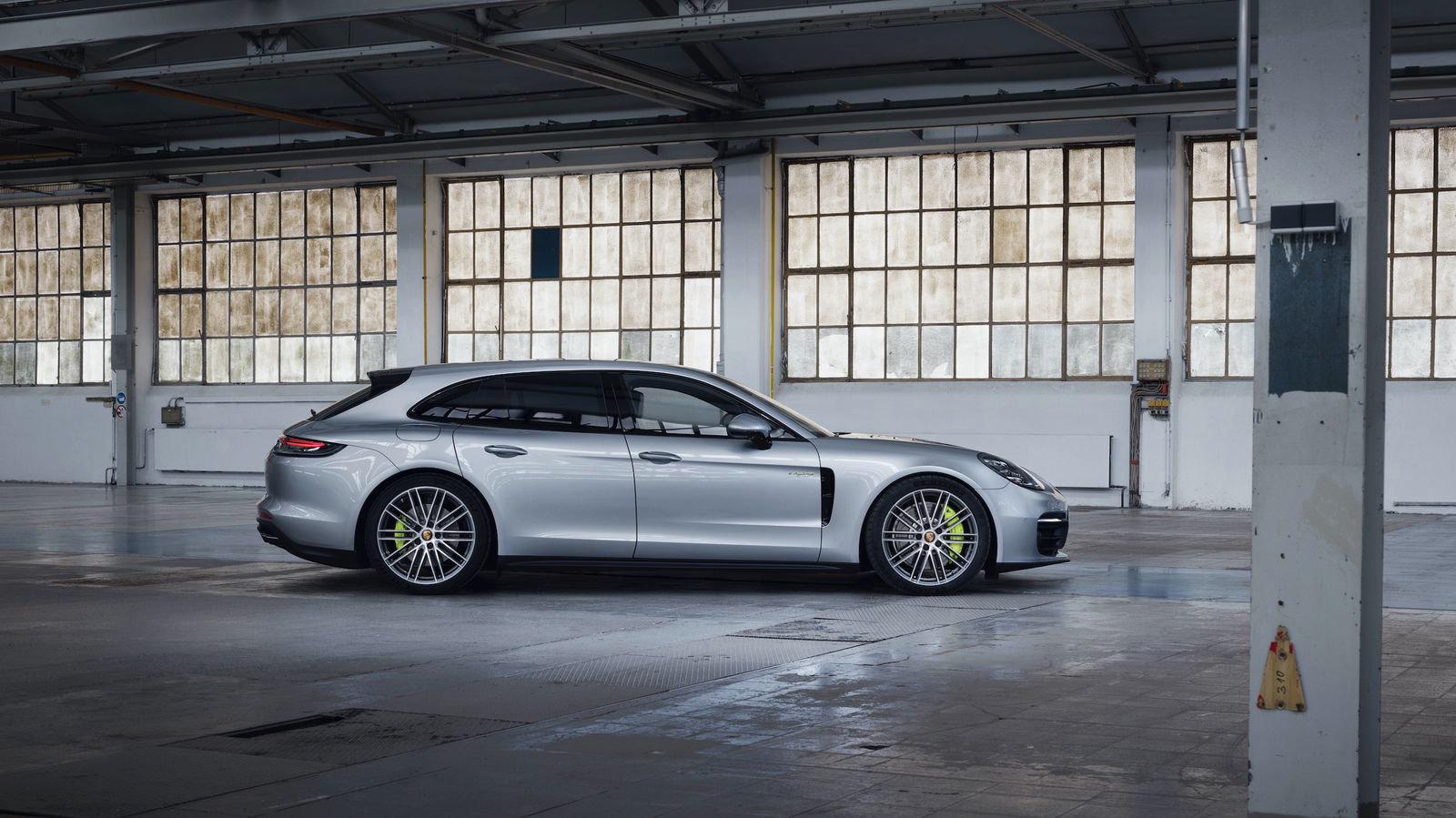 The Porsche Panamera Turbo S E-Hybrid Now Has Nearly 700bhp