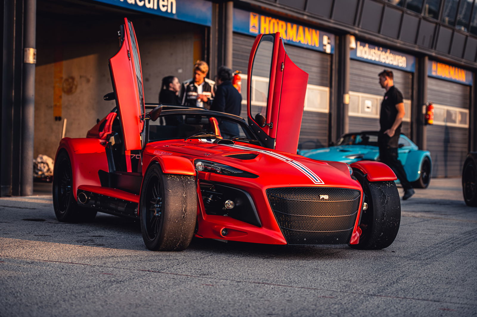 The Donkervoort D8 GTO-JD70R Offers 