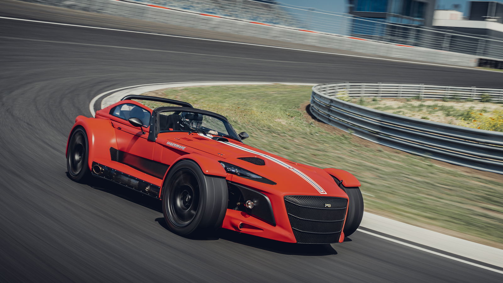 The Donkervoort D8 GTO-JD70R Offers 