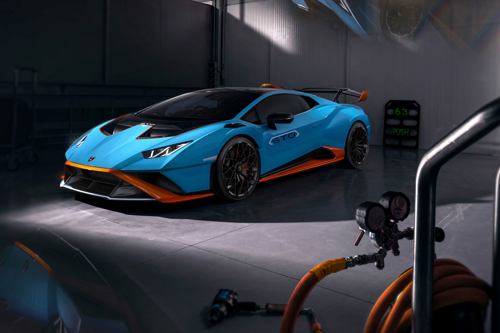 The RWD Lamborghini Huracan STO Is A Road-Legal Track Car With GT3 Racing Influence