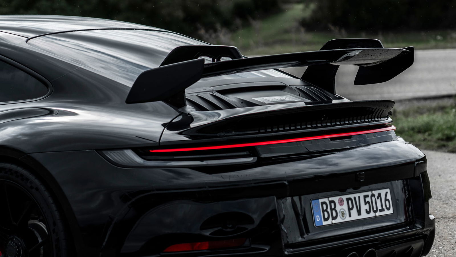 Porsche 911 GT3 Details Confirmed: Double Wishbone Front, N/A Flat-Six, Optional Manual