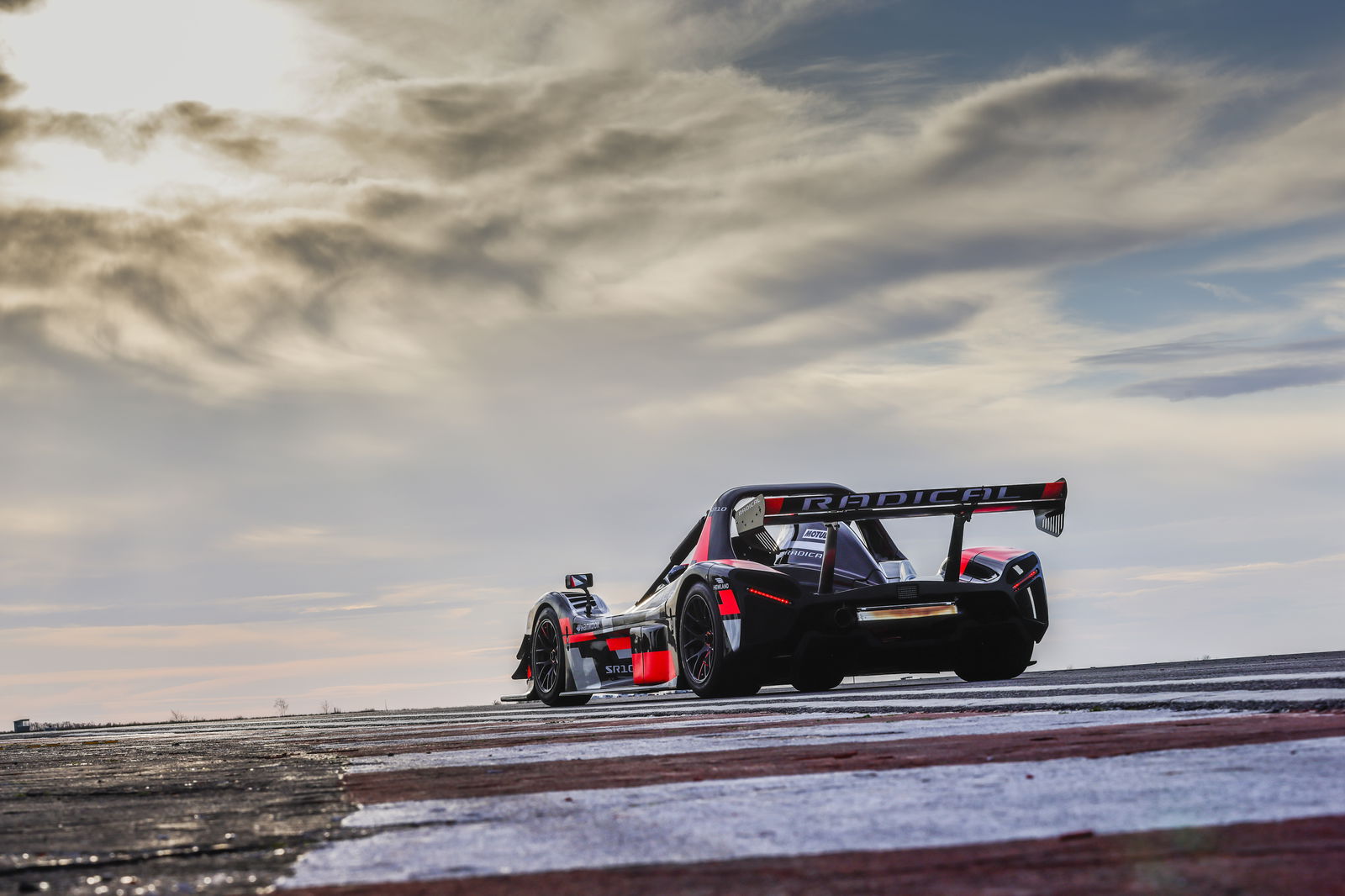 Radical SR10 Review: How 568bhp/Tonne Feels On Track