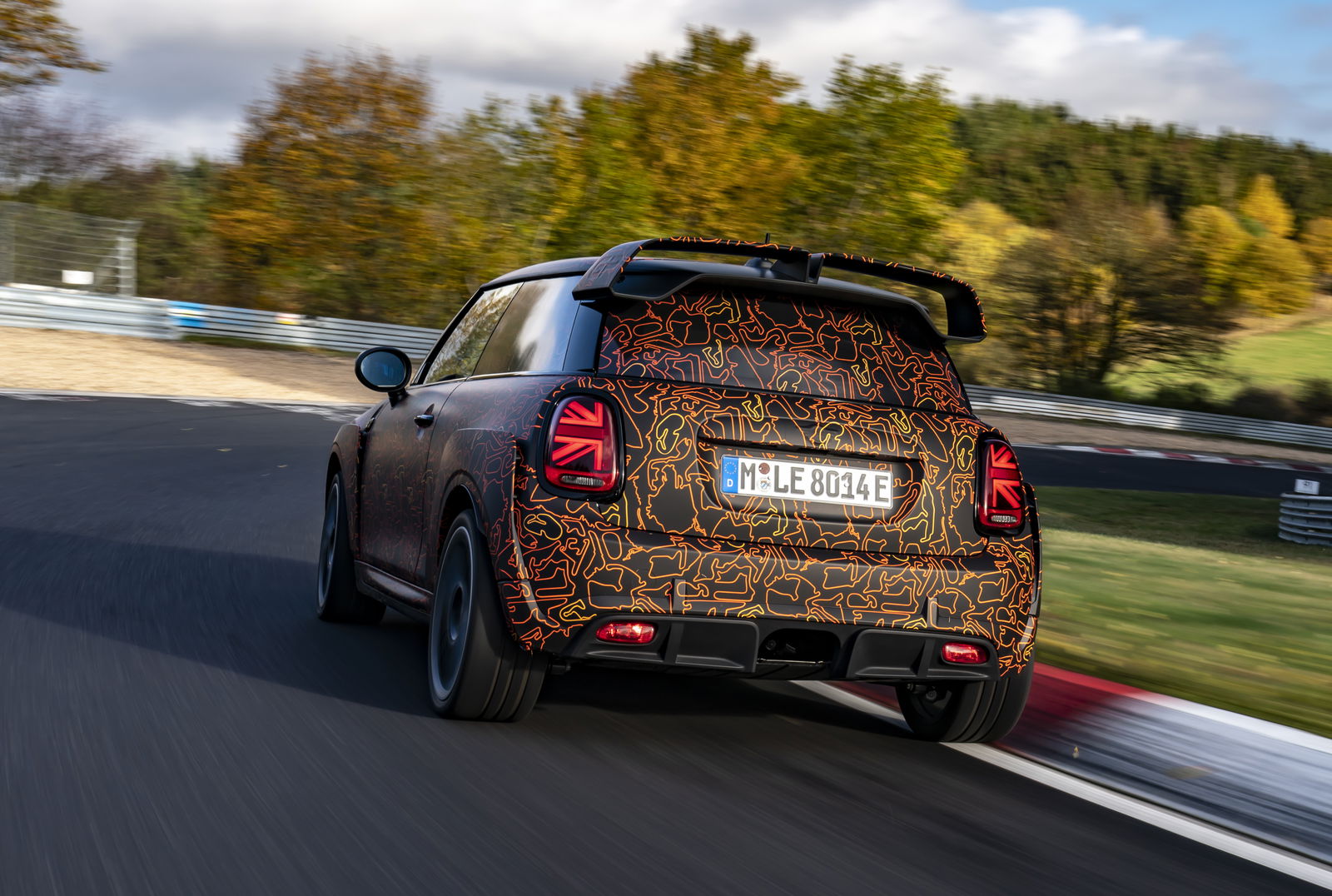 The Jaguar F-Pace SVR Now Does 0-60mph In 3.8 Seconds