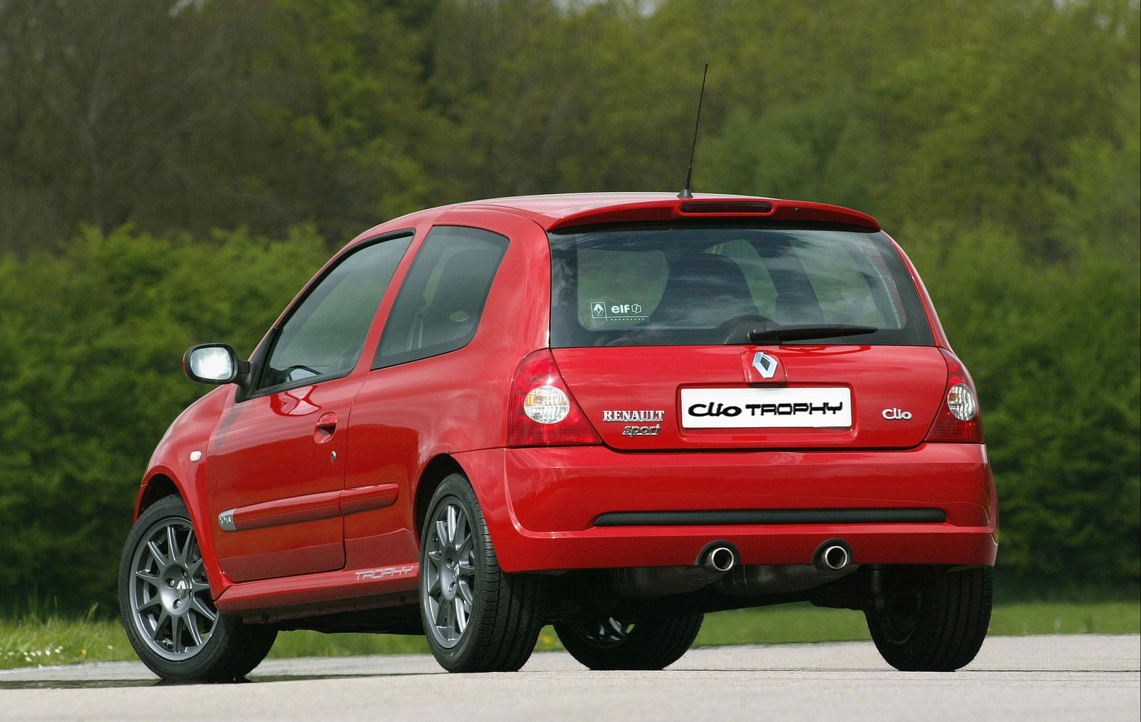 10 Things You Need To Know Before Buying A Renault Sport Clio 172/182