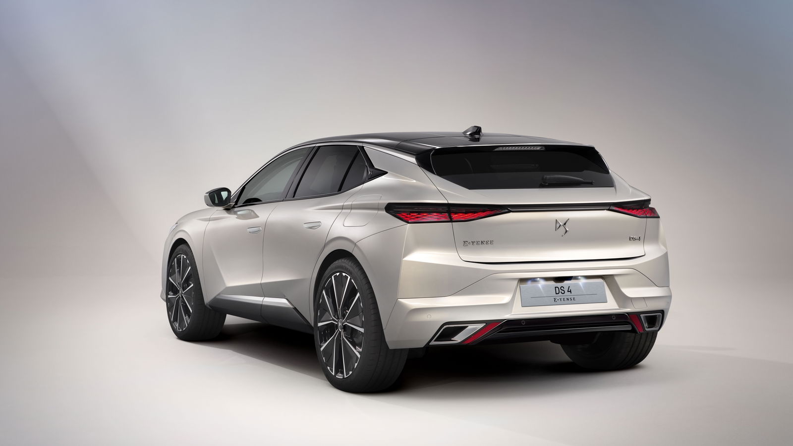 Hot Damn, The New Not-A-Citroen DS 4 Actually Looks Great