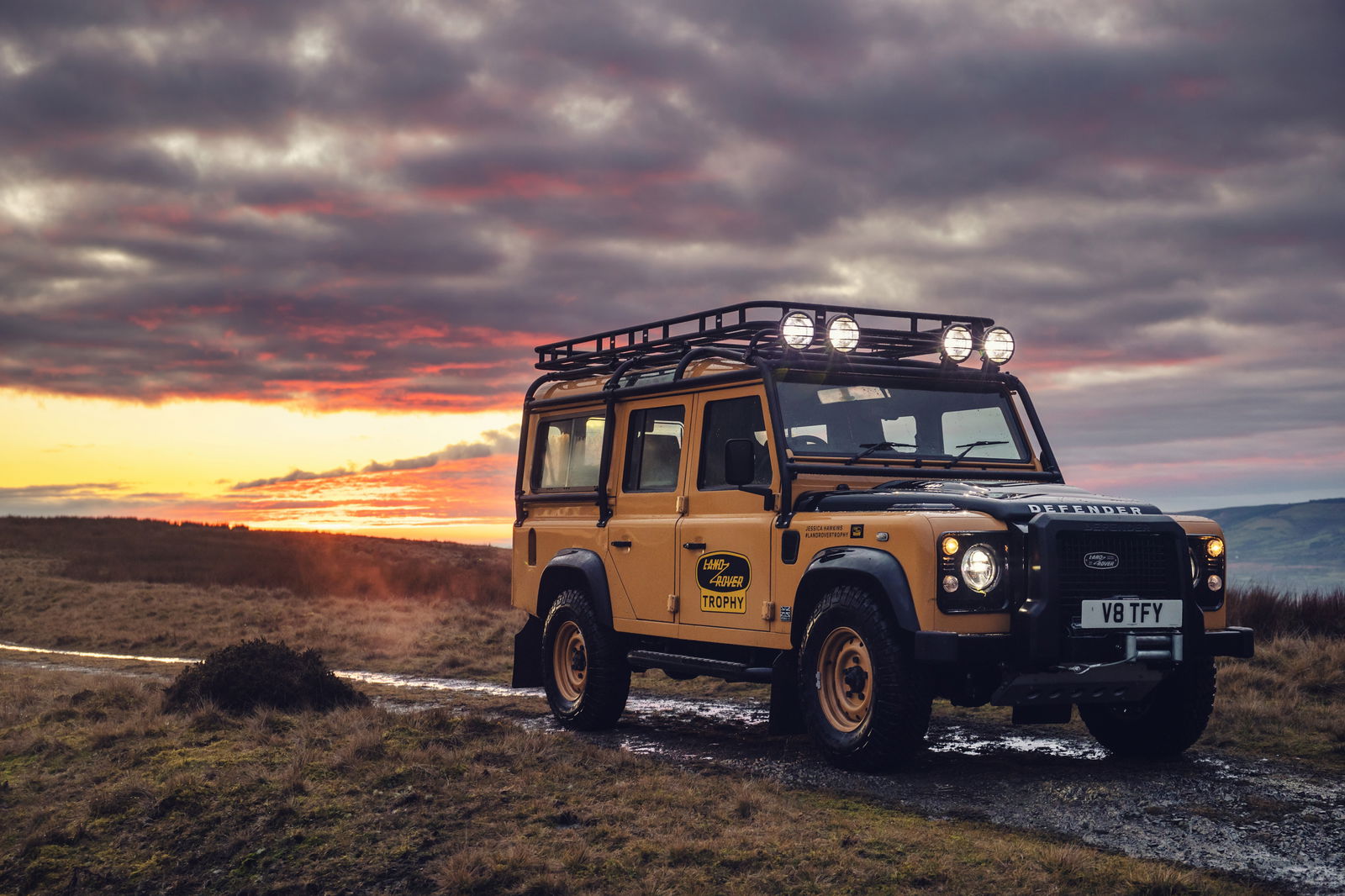 The Land Rover Defender Works V8 Trophy Is £200k Of Mud-Plugging Nostalgia