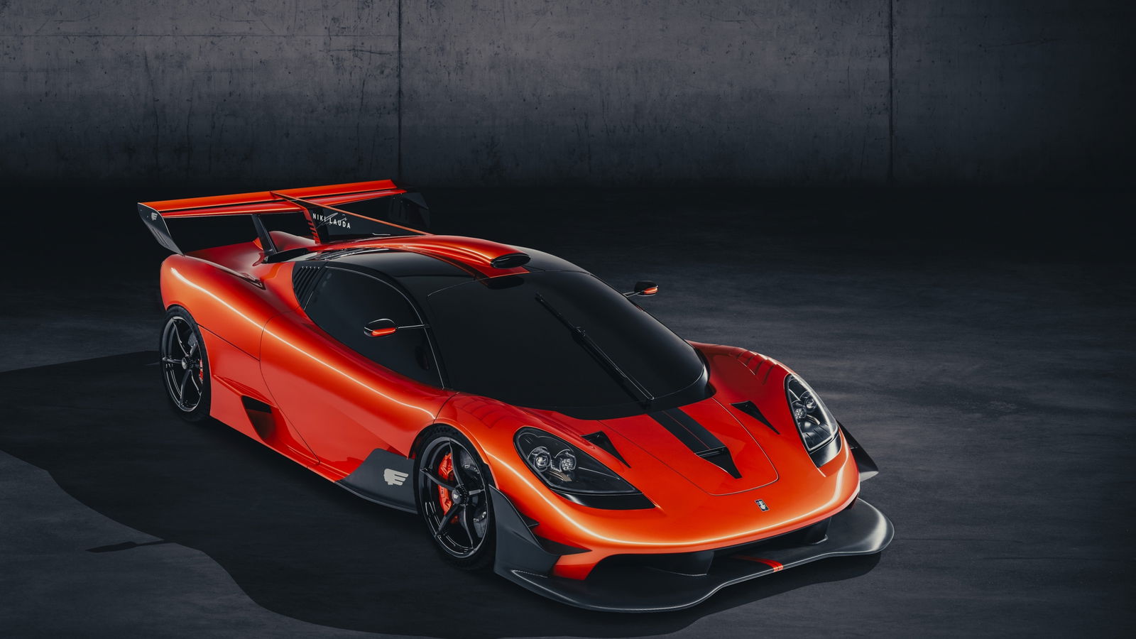 825kg GMA T.50s Niki Lauda Lands With 725bhp N/A V12 And Mad Aero