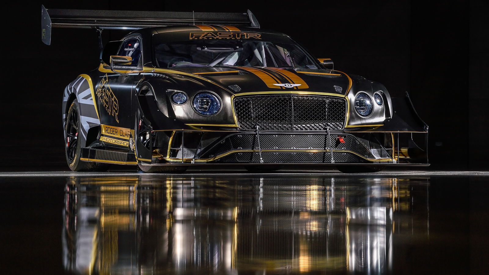 The Bentley Continental GT3 Pikes Peak Has Arrived With A Colossal Rear Wing