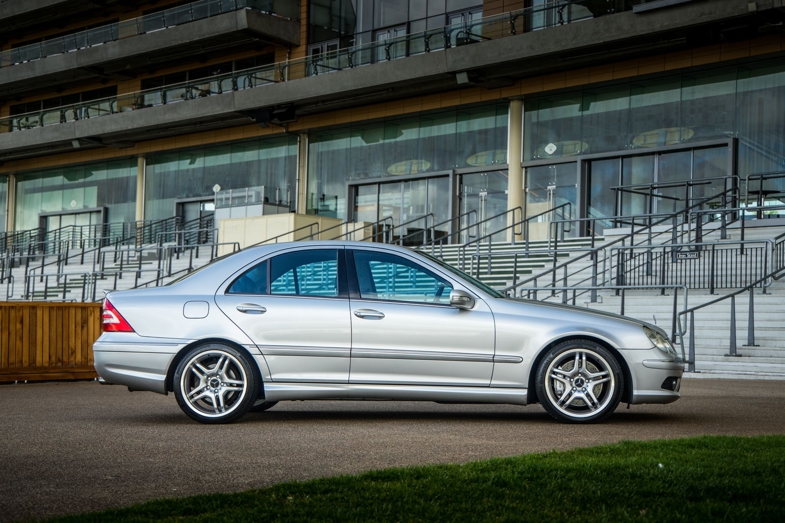 Mid-2000s Mercedes-AMGs Were Simplistic, Big-Engined Cruise Missiles