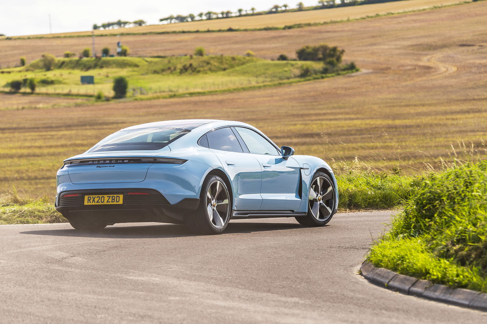 3 Things The Audi E-Tron GT Does Better Than A Porsche Taycan, And 3 It Doesn't
