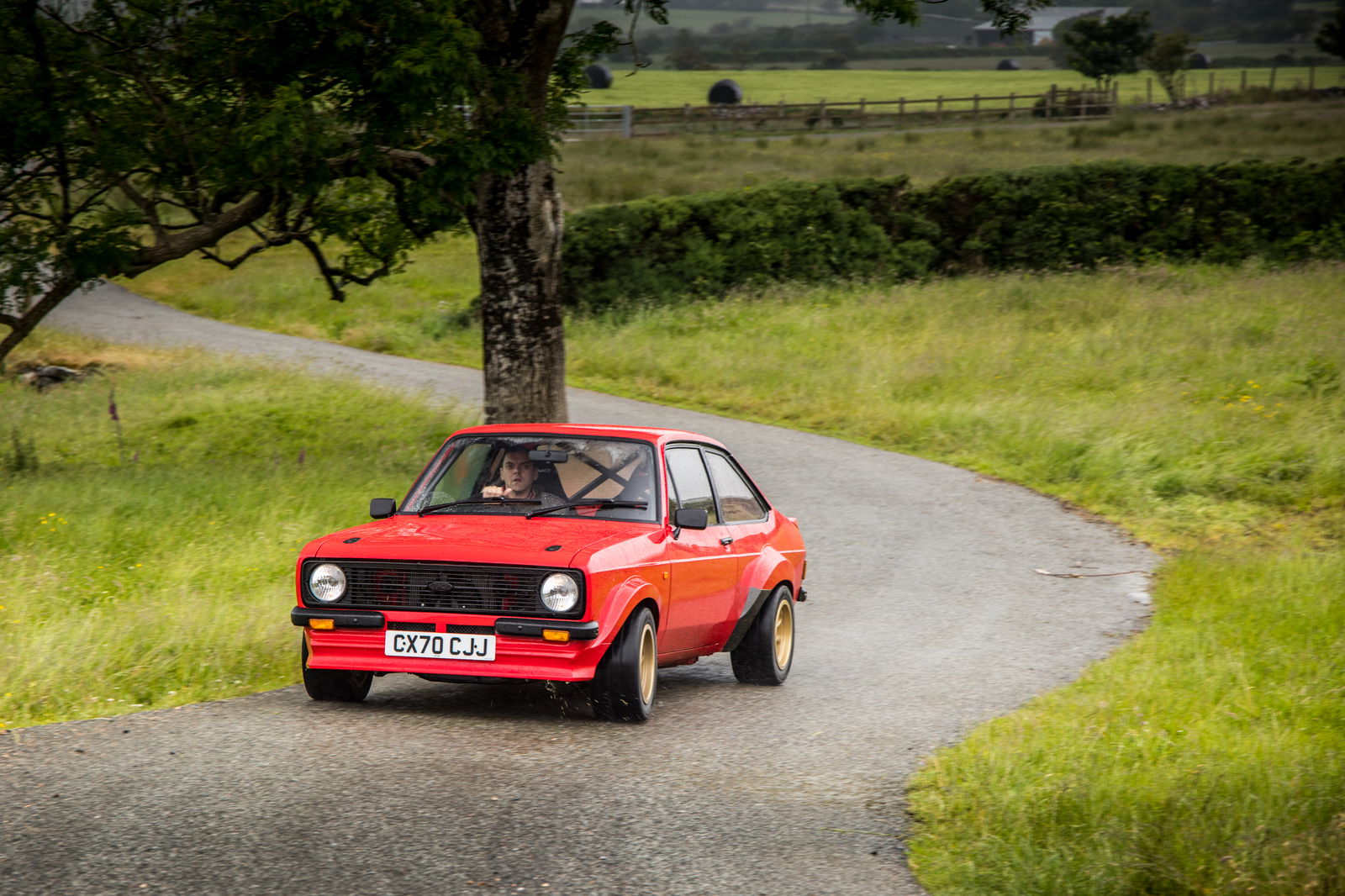 What It's Like To Drive A Brand New Mk2 'Ford Escort'