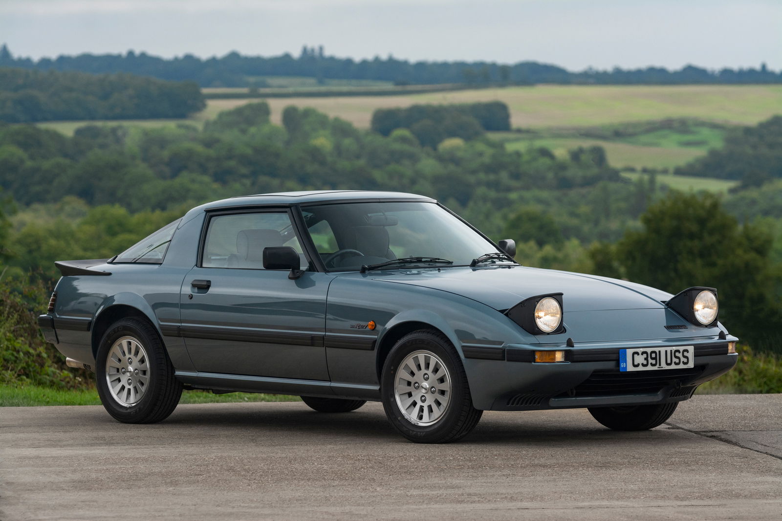 What It's Like To Drive A Brand New Mk2 'Ford Escort'