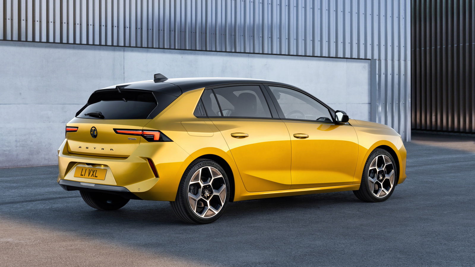 Hot Damn, The New 222bhp Opel/Vauxhall Astra Looks Pretty Great