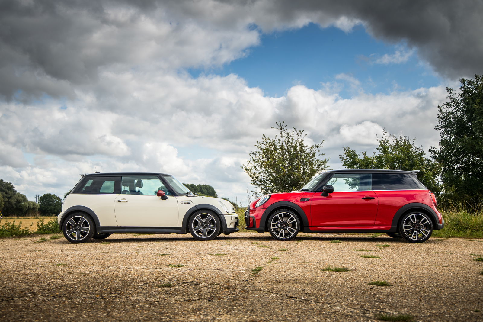 Mini Cooper S R53 Vs F56: What Progress Has Been Made In 20 Years?