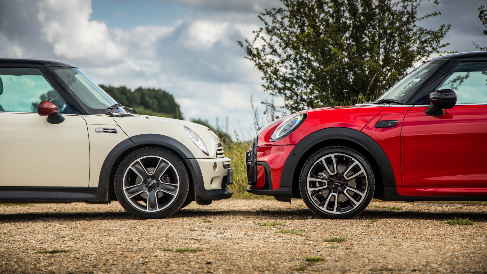 Mini Cooper S R53 Vs F56: What Progress Has Been Made In 20 Years?