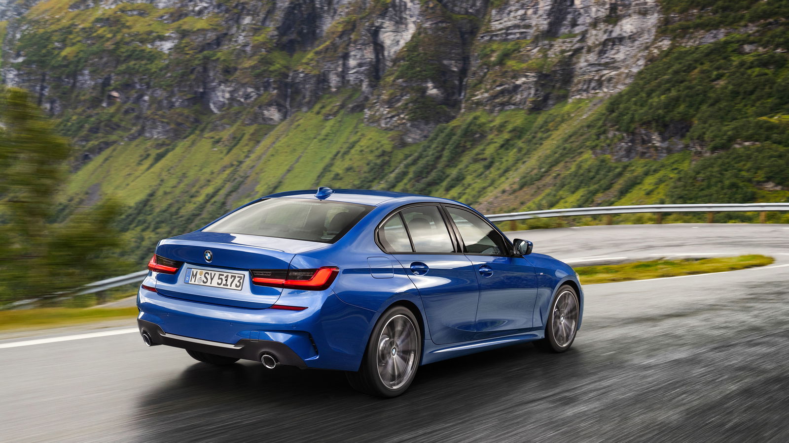 Some BMWs Will Drop Touchscreen Functionality To Save On Semiconductors
