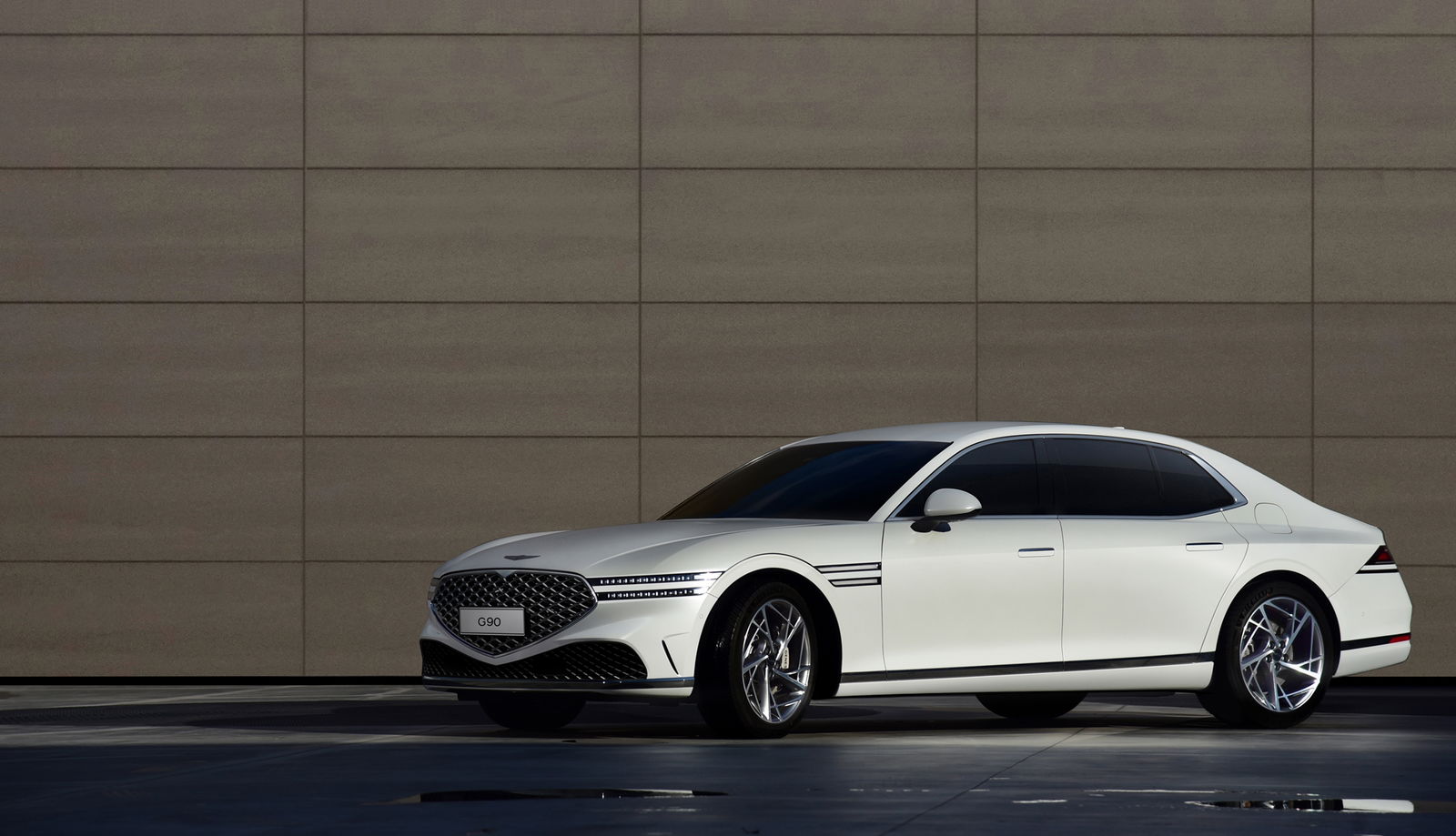 Is There Anything To Like About The BMW XM?
