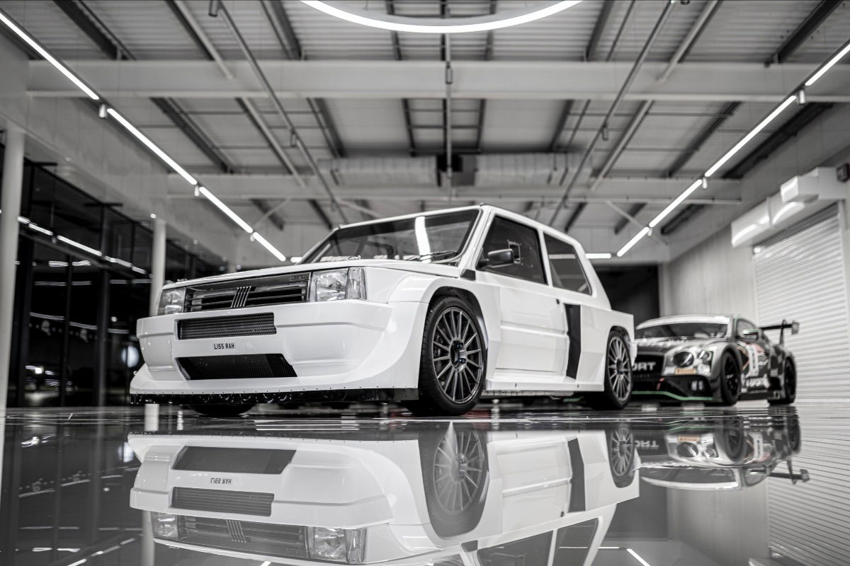 33 Spectacular Car Wallpapers For Desktop And Mobile
