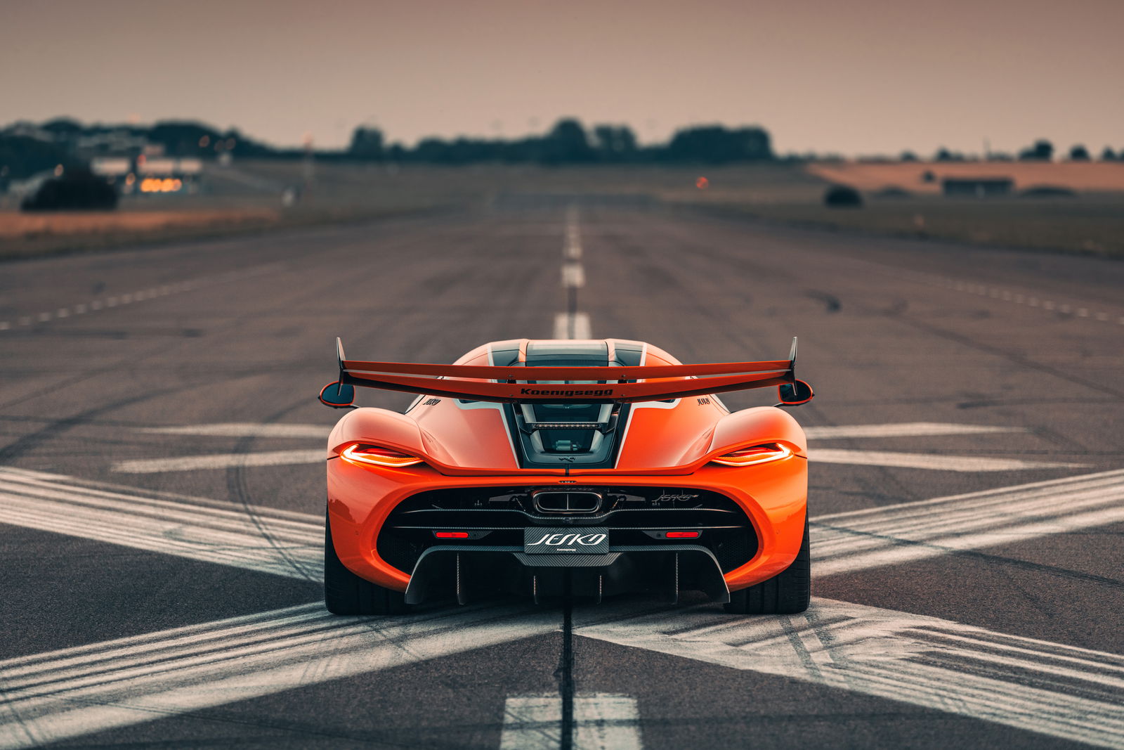 33 Spectacular Car Wallpapers For Desktop And Mobile