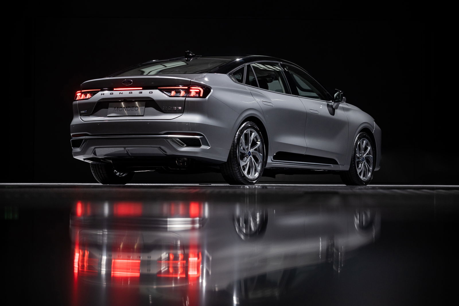 There's A New Ford Mondeo, But Only In China