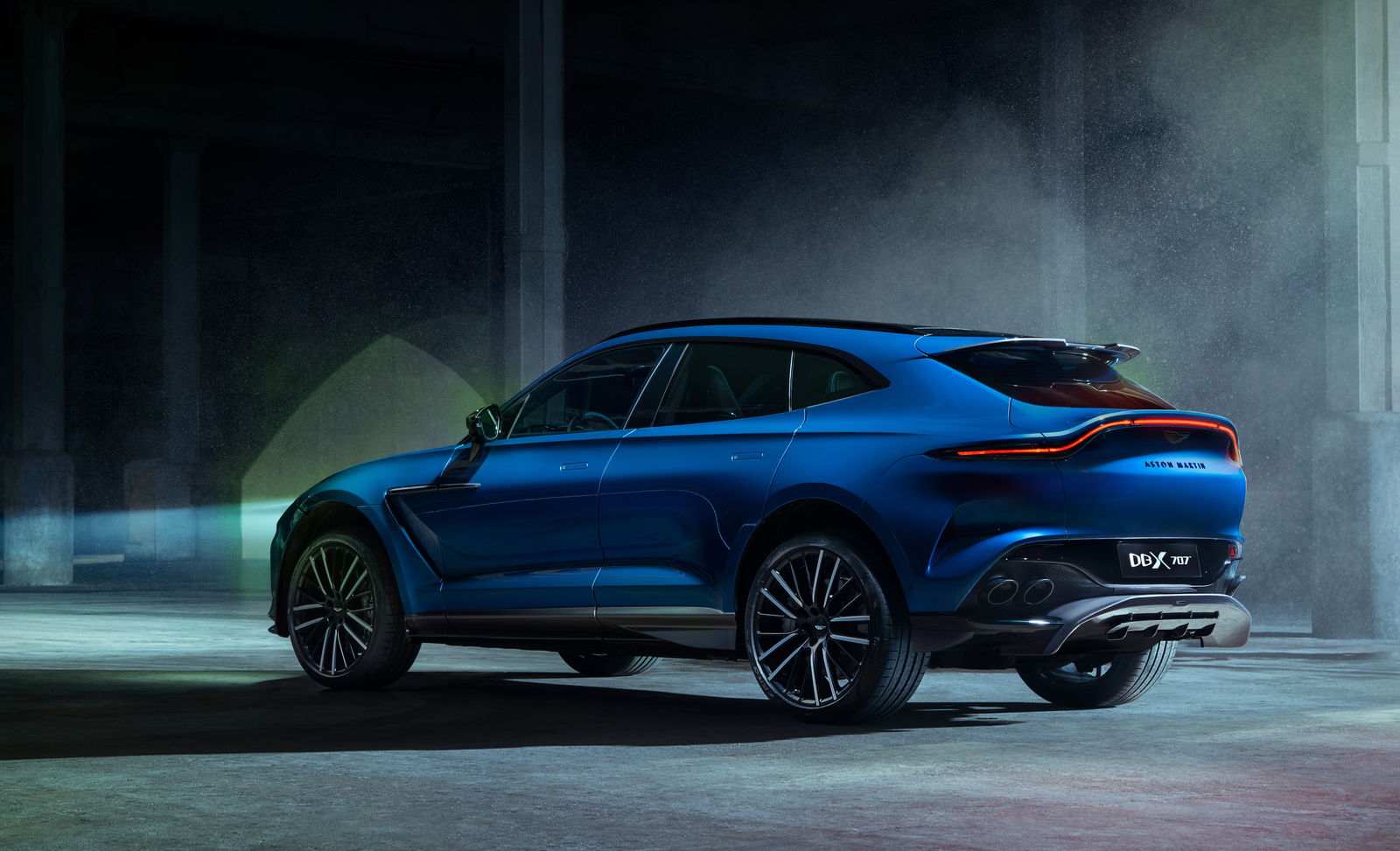 The DBX707 enjoys a power advantage of 155bhp over the regular version of the SUV