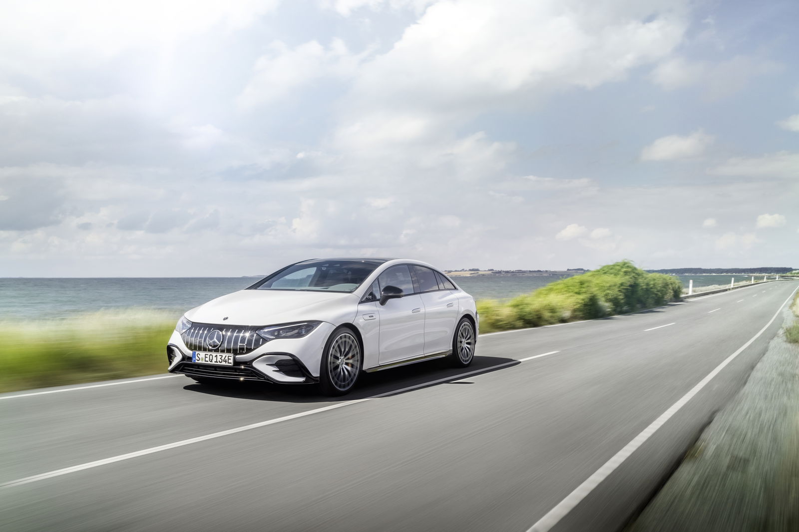 The 677bhp, 1000Nm Mercedes EQE 53 Will Do 0-62mph In 3.3 Seconds