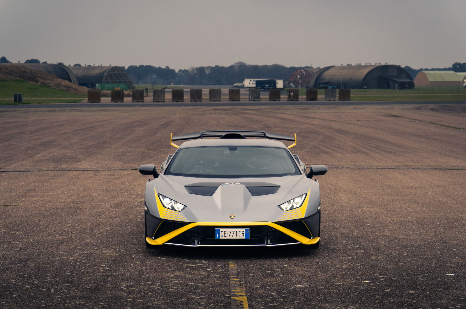 The Lamborghini Huracan STO Is A Noisy, Mildly Terrifying Tribute To Combustion