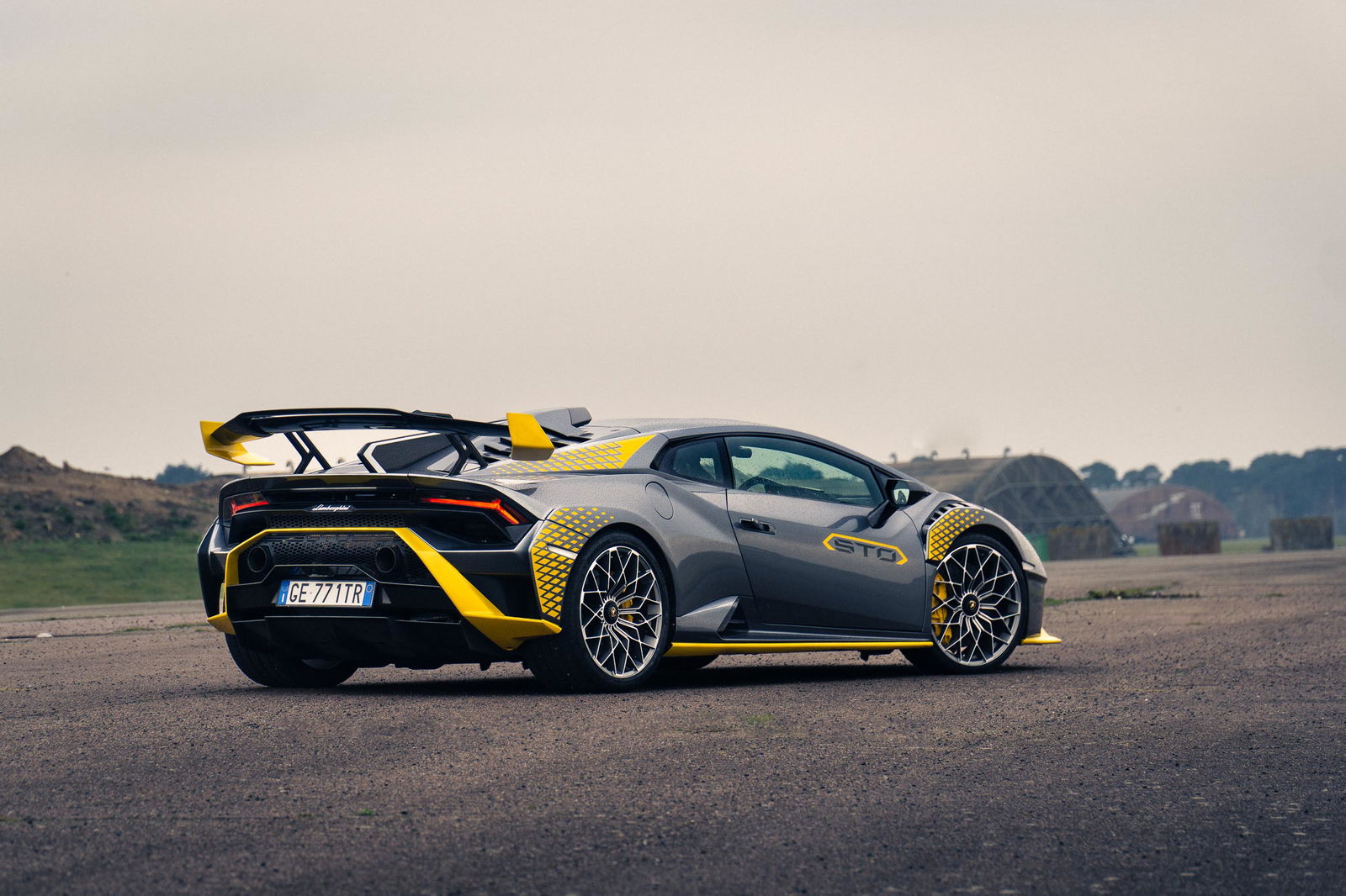 The Lamborghini Huracan STO Is A Noisy, Mildly Terrifying Tribute To Combustion