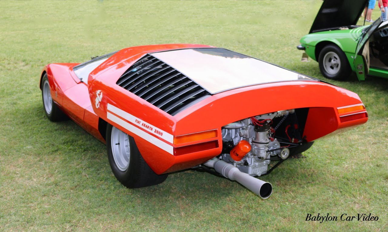 Look at that crazy cannon-style exhaust!