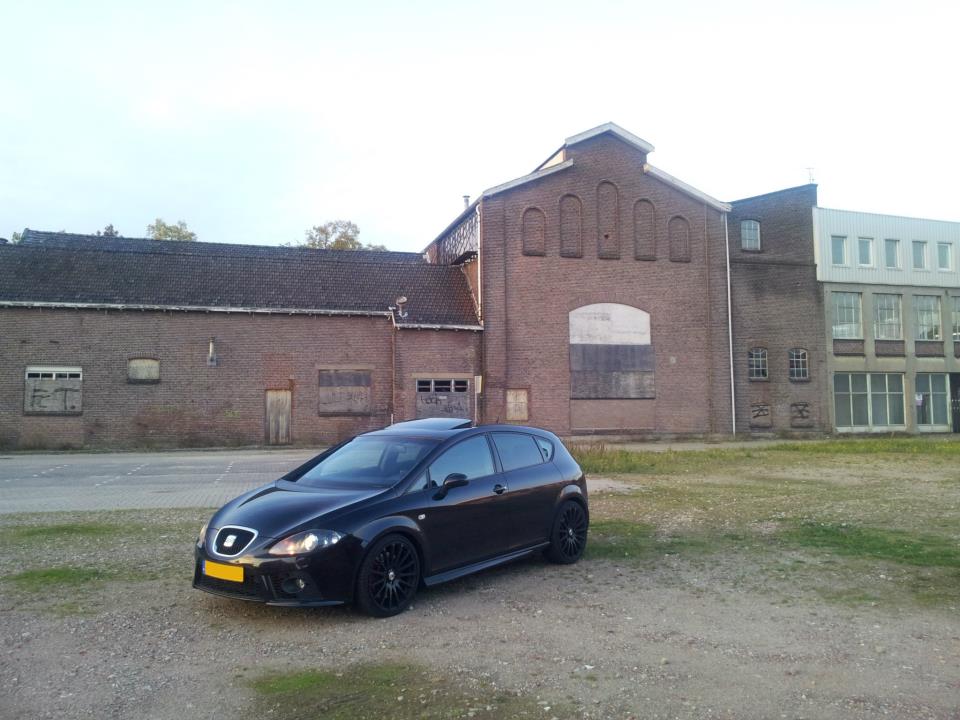 How i got the car, just lowered on Eibach springs and AEM wheels