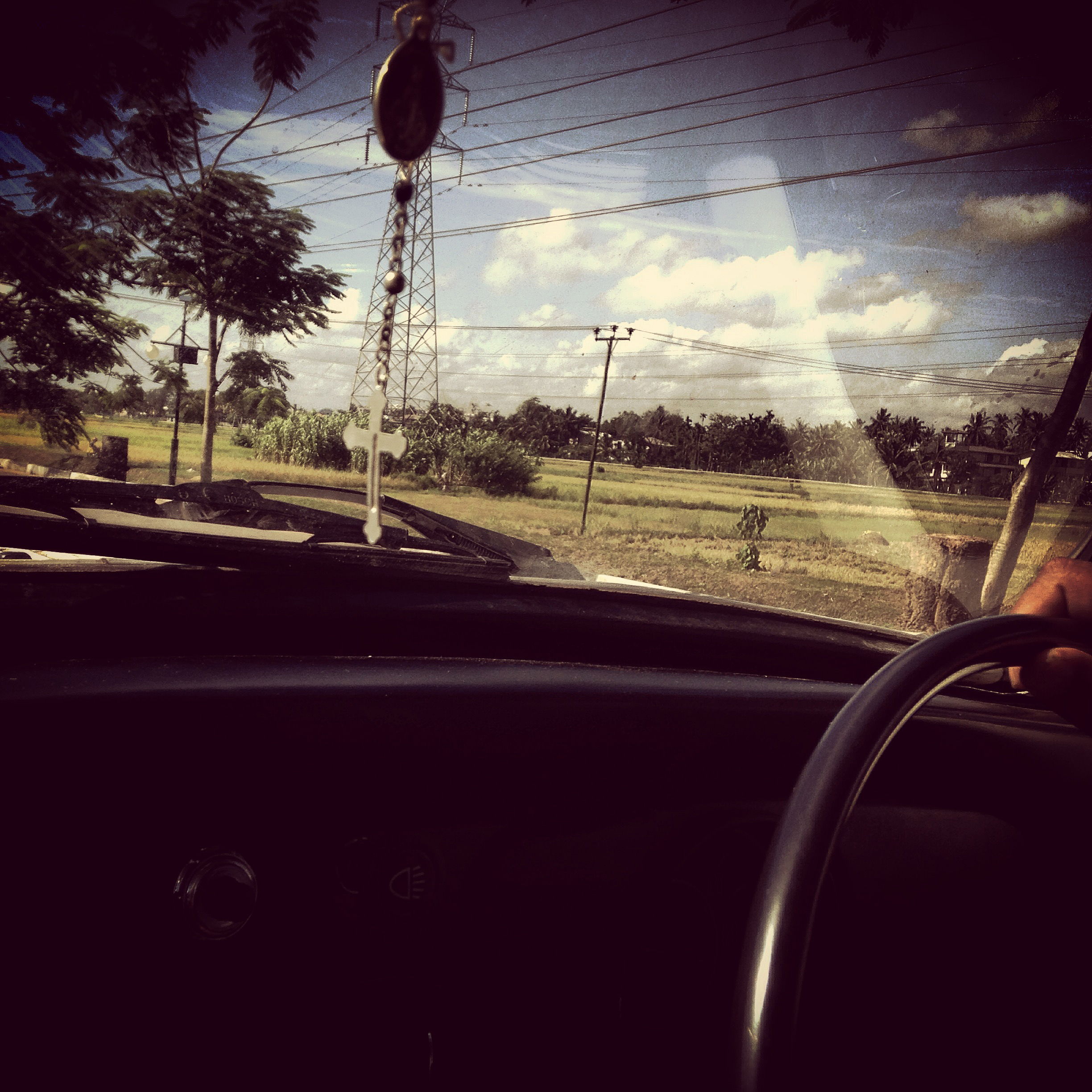 Bring back the quirky steering wheels.