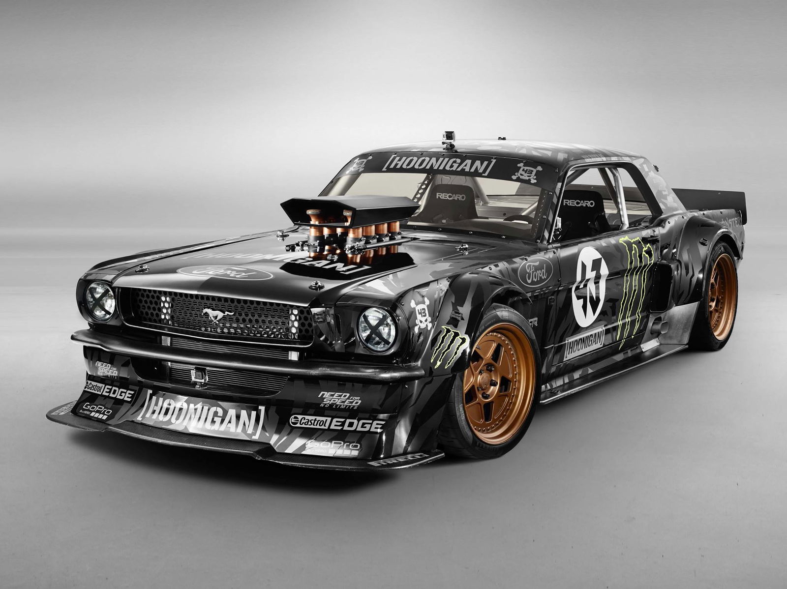 Top 5 Features of the Mustang RTR (And Lots of Reasons Why It's a Kickass Brand)