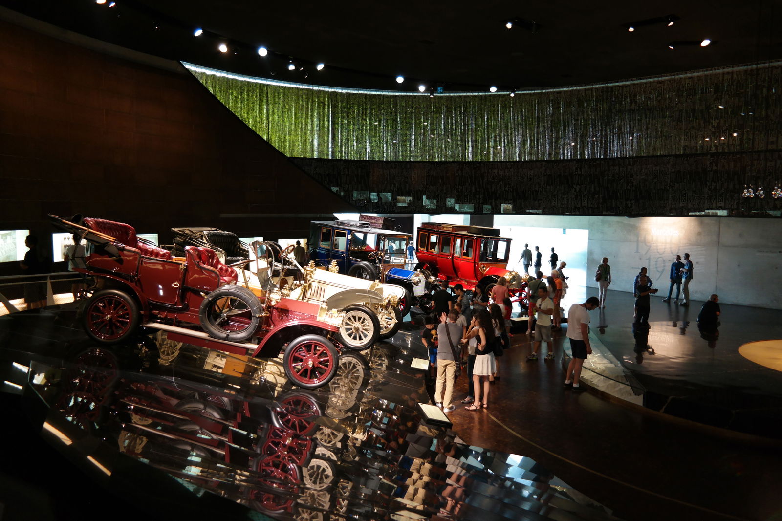 Mercedes-Benz #MuseumWalk