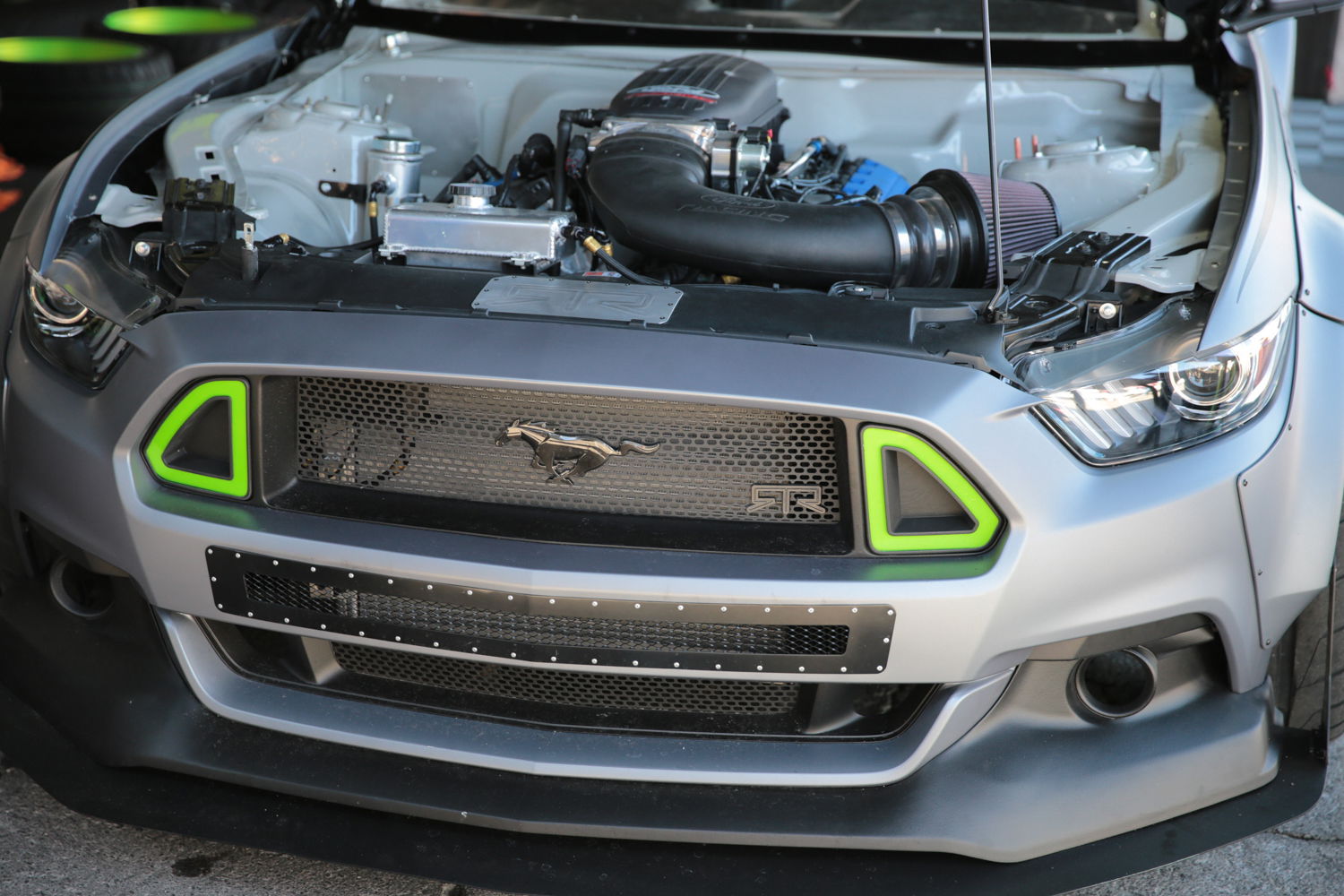 Top 5 Features of the Mustang RTR (And Lots of Reasons Why It's a Kickass Brand)