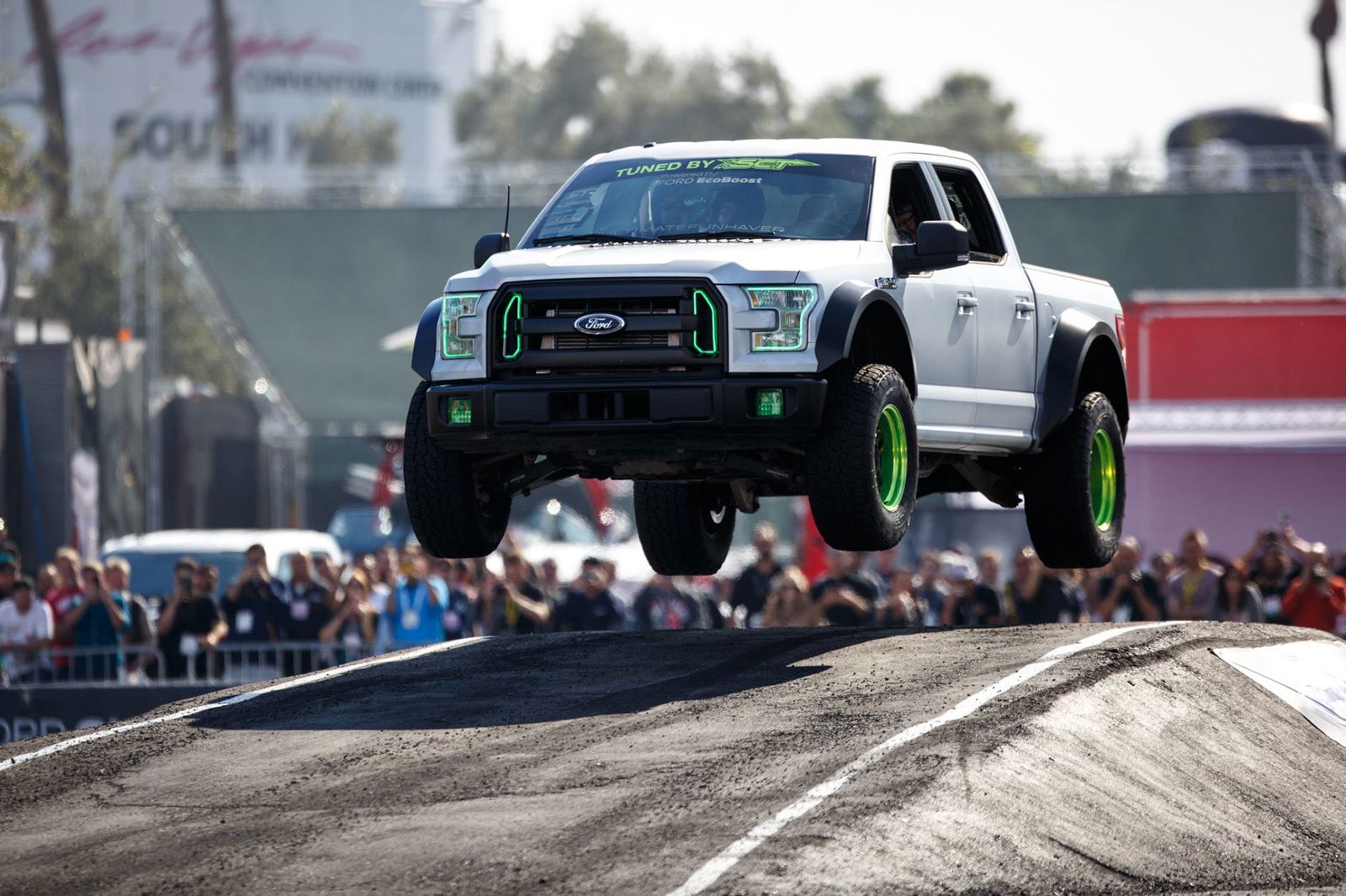 Top 5 Features of the Mustang RTR (And Lots of Reasons Why It's a Kickass Brand)