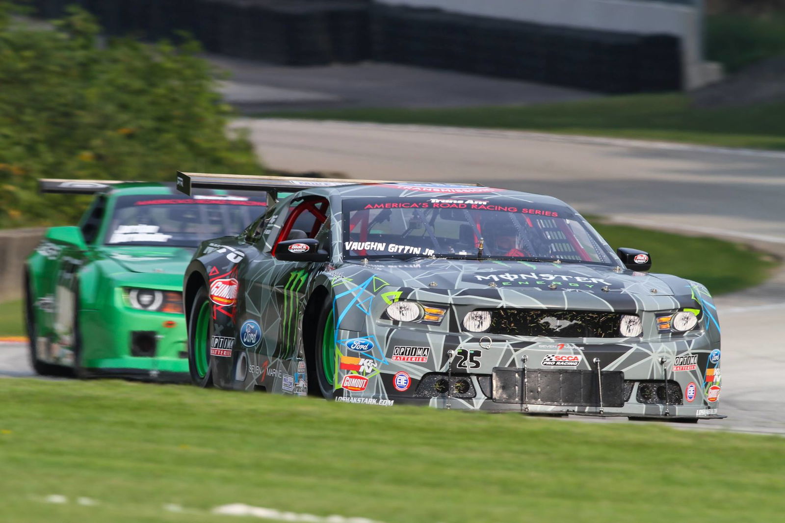 Top 5 Features of the Mustang RTR (And Lots of Reasons Why It's a Kickass Brand)