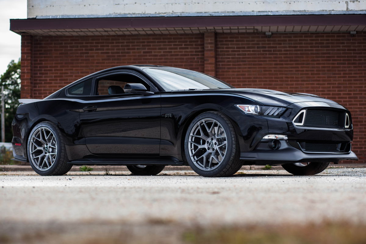 Top 5 Features of the Mustang RTR (And Lots of Reasons Why It's a Kickass Brand)