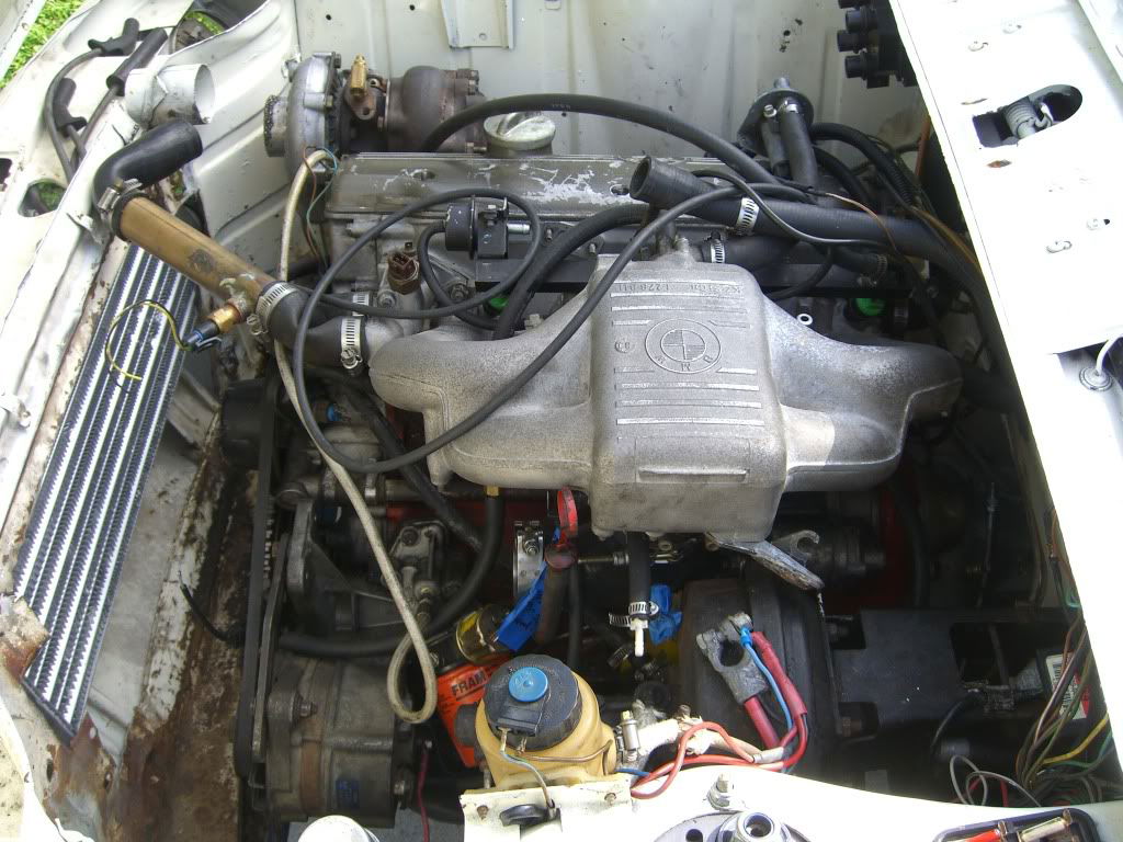 BMW 2002 Engine Bay