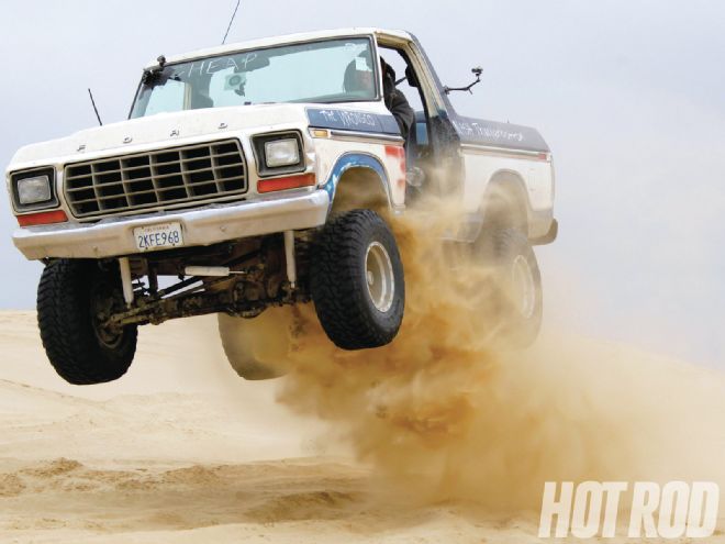 4 Reasons Every Petrolhead Should Try Offroading