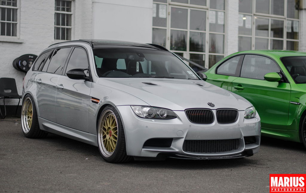 ACE CAFE MEET LONDON OVER 100 ///M CARS
