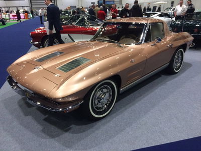 8 Amazing Cars We Spotted At The London Classic Car Show