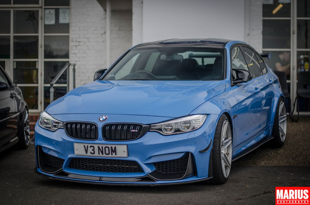 ACE CAFE MEET LONDON OVER 100 ///M CARS