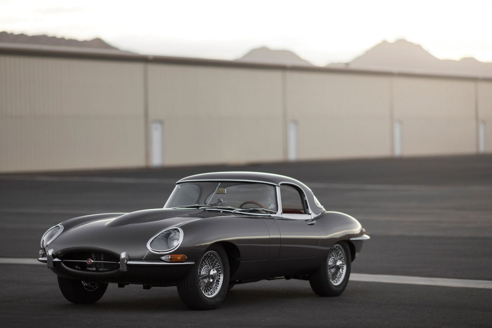 10 Cars That are Drop Dead Gorgeous