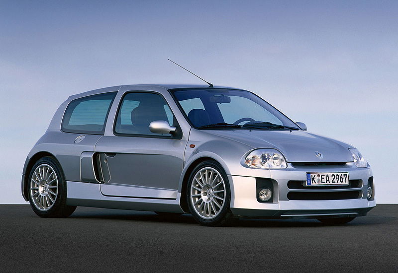 Renault Clio V6 Renaultsport: Crazy Mid-engined Hot Hatch #blogpost