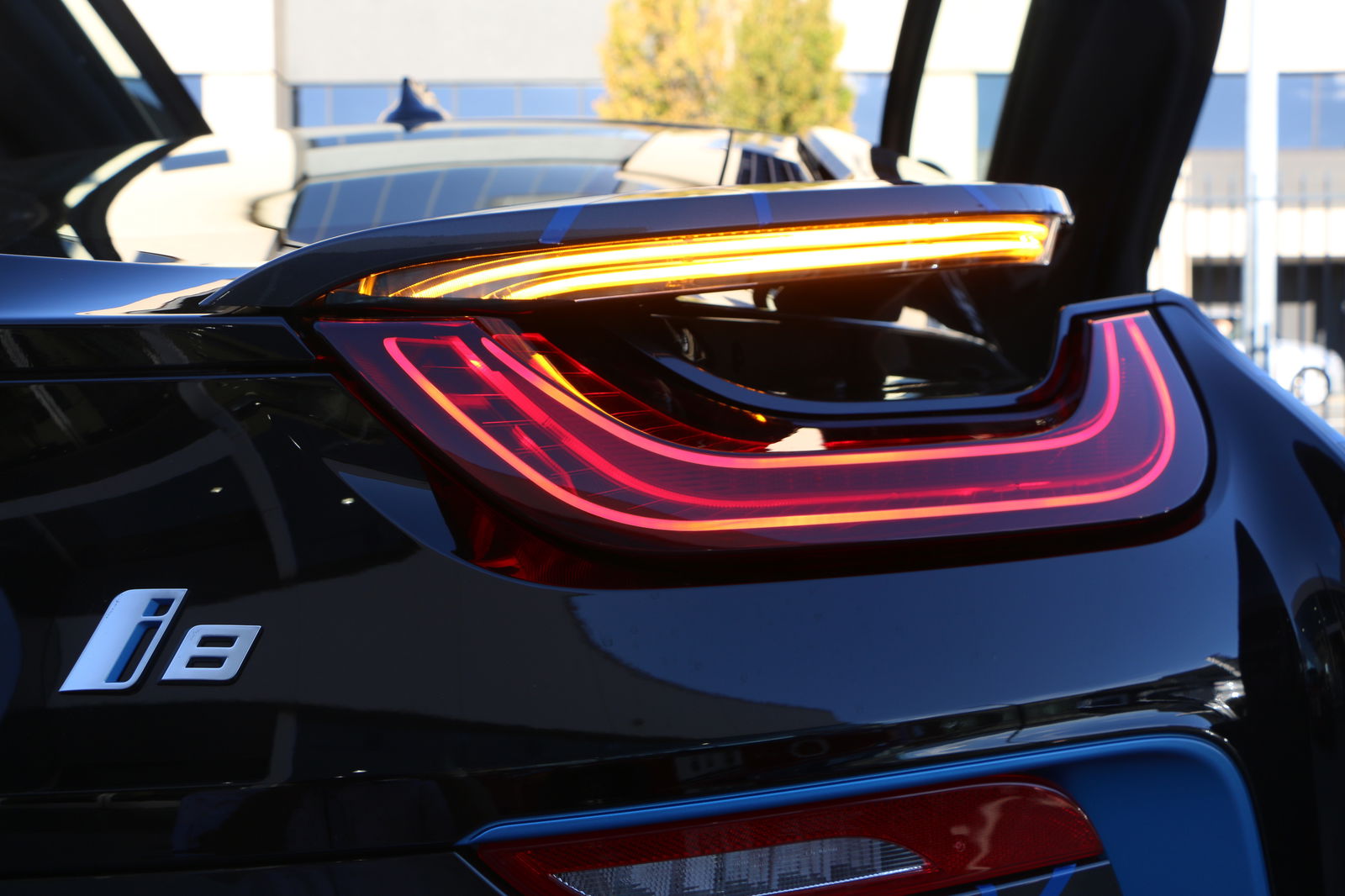 Full Review: BMW i8