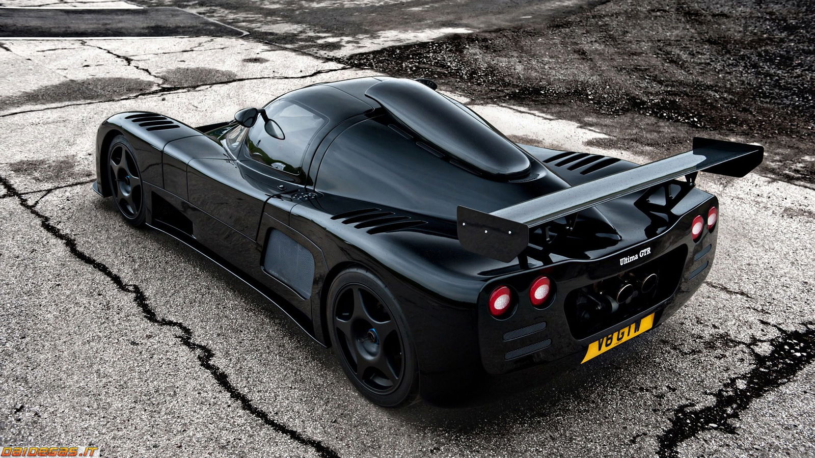 Top 7 Fastest Accelerating British Cars